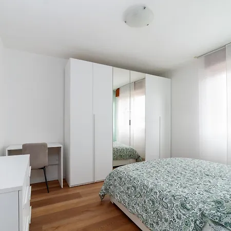 Apartment Moderno Trilocale Zona Policlinico *